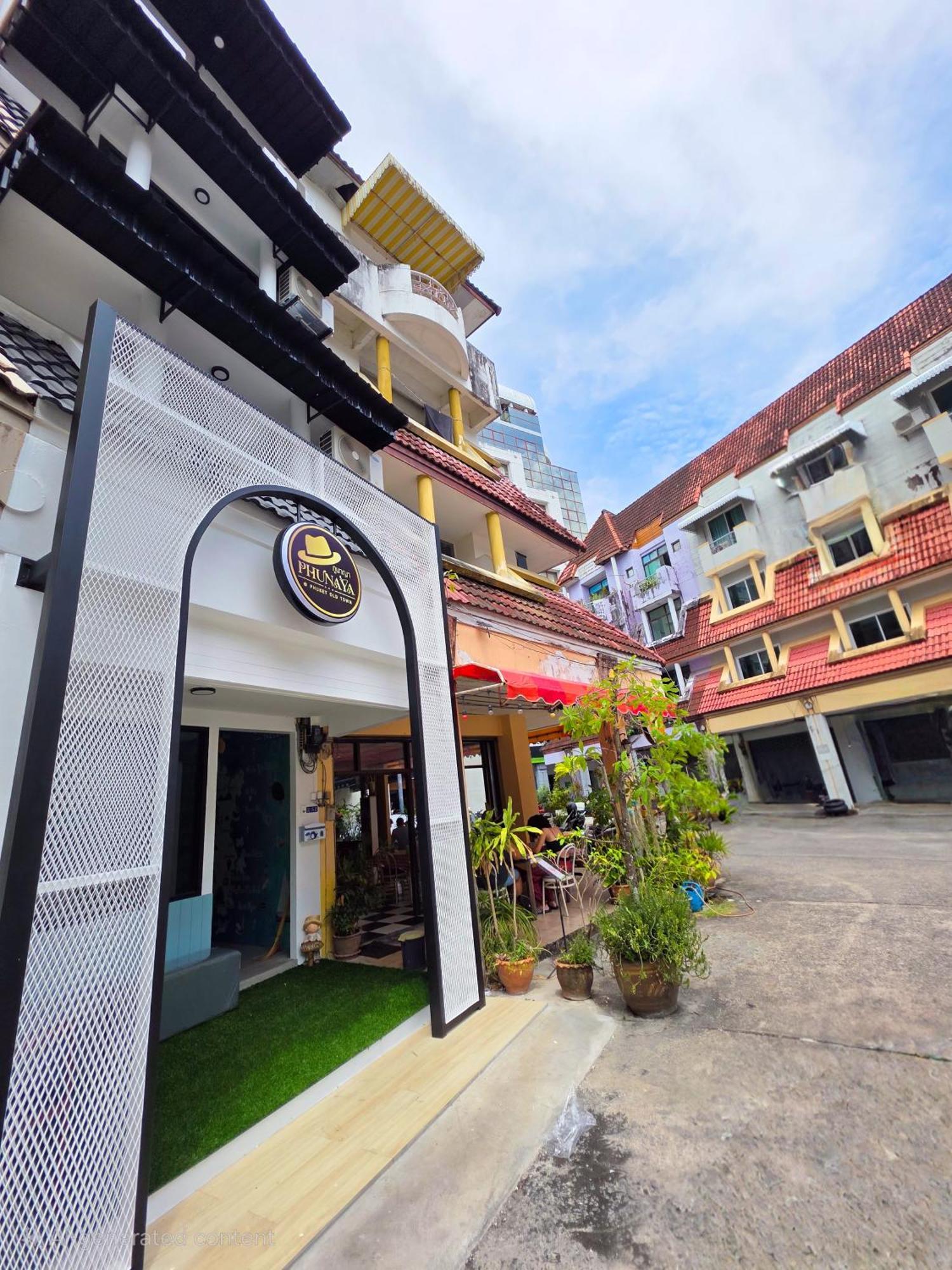 Phunaya Oldtown 3* Phuket
