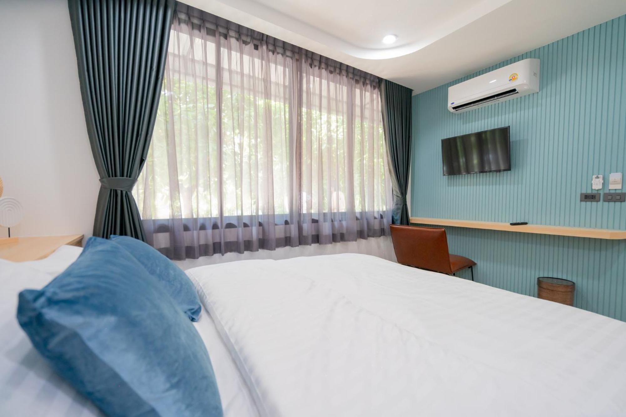 Phunaya Oldtown Hotel Phuket